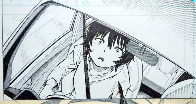 雲形定規のコツは目当ての曲線が見つかるまでひたすら粘るだけだと自分は思う。ただし目当ての線は1つの雲形から必ず見つかる訳ではないので何種類か所持する必要がある。自分はパース定規というアナログで遠い集中点を見つけるための曲線定規をよく使ってるけどキレイな曲線が引けるなら何でも使う。 