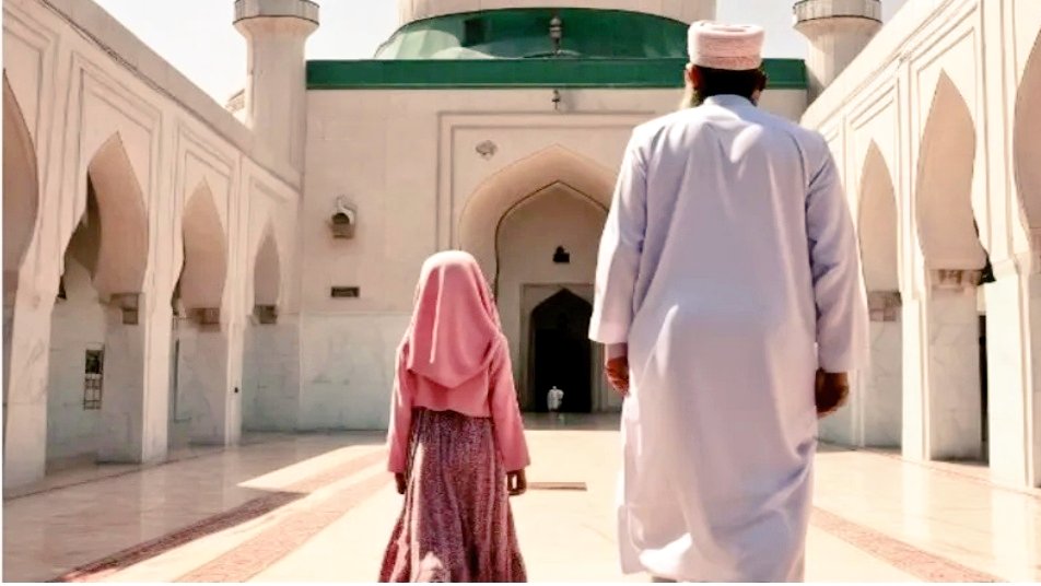 SonOfBharat7's tweet image. छोटी बच्चियों
से मस्जिद में रेप करता था मौलवी....

बेगम देती थी पहरा, मौलवी मनाता था रंगरेलियां

मामला मेरठ की मस्जिद का है जहाँ मौलवी चुदरुद्दीन छोटी छोटी बच्चियों को दीनी तालीम देने के नाम पर बुलाकर उनसे अपनी हवस मिटाता था, 5 से 6 साल की बच्चियों से कुकर्म उसका शौक था

पकड़े…