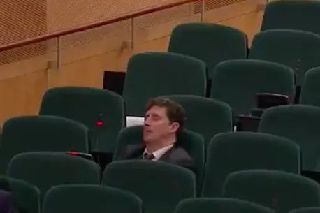 Ryanair's tweet image. We would offer free seats for failed green ministers… but we’re capped at Dublin Airport… so get on your bike 🚲🤯🤡

@EamonRyan