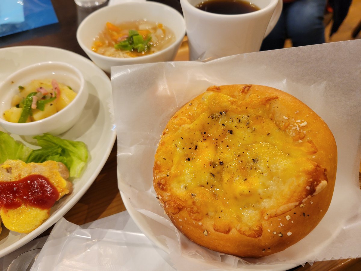 yuki3909's tweet photo. Cafe803さんにて開催されてる「のら展」ランチライブに行ってランチ食べてきました‼️
色々お話出来て良かったです💕次回は、22日(土)に行きます。
#のら展
#のらねこ音楽会
#YOLOS
#CAFE803
#頑張る母さん https://t.co/myTstDsqeK