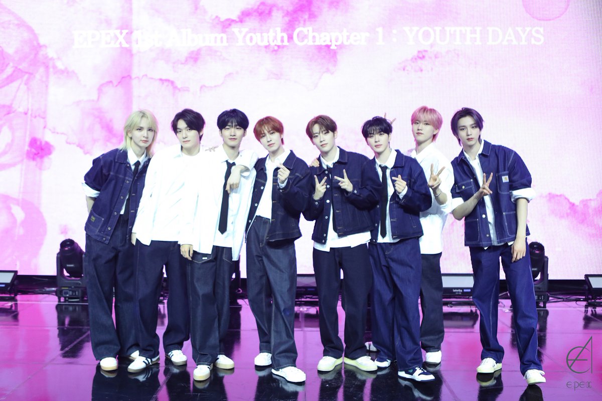 the_EPEX's tweet photo. [🗃]
우리 청춘의 빛나는 시작❀ - 컴백 쇼케이스 비하인드

Naver Post
🔗 https://t.co/dPy6hWMzIu

#EPEX #이펙스 #Eight_Apex #韶華 #소화 #YOUTHDAYS #청춘시절 #청춘에게 #Youth2Youth #위시 #금동현 #뮤 #아민 #백승 #에이든 #예왕 #제프 https://t.co/v0vcFluRIb