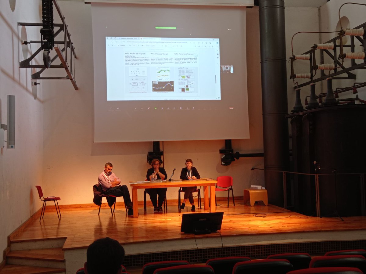 gitonline's tweet image. Seconda giornata dei lavori #GITonline. “La ricerca scientifica a supporto della #PA: metodologie e applicazioni di tecniche di #remotesensing per la gestione del #territorio” . T. Simonelli - @AdbD_AppSett, progetto #PARACELSO e D. Voltolina - @cnr_igag