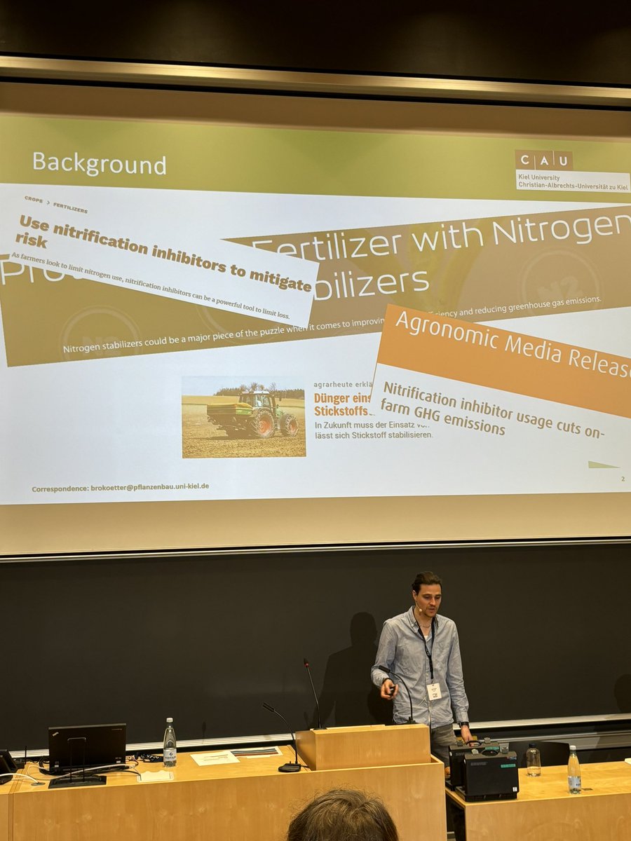 Nitrification inhibitors: do they work? It depends on your metric - nice talk by Julian Brokötter from nh3min.de #nworkshop2024 @nworkshop2024
