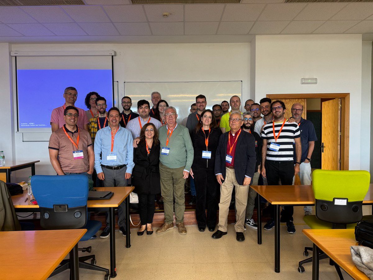 David Benavides (@davbencue) on Twitter photo Hemos tenido la reunión de la red TASOVAPLUS dentro del track de ASV en <a href="/JornadaSistedes/">Jornadas SISTEDES 2025 - Córdoba</a> acabando con una keynote que materializa parte de los resultados en la industria que venimos trabajando en los últimos 20 años en la academia. Hemos tenido la reunión de la red TASOVAPLUS dentro del track de ASV en <a href="/JornadaSistedes/">Jornadas SISTEDES 2025 - Córdoba</a> acabando con una keynote que materializa parte de los resultados en la industria que venimos trabajando en los últimos 20 años en la academia.