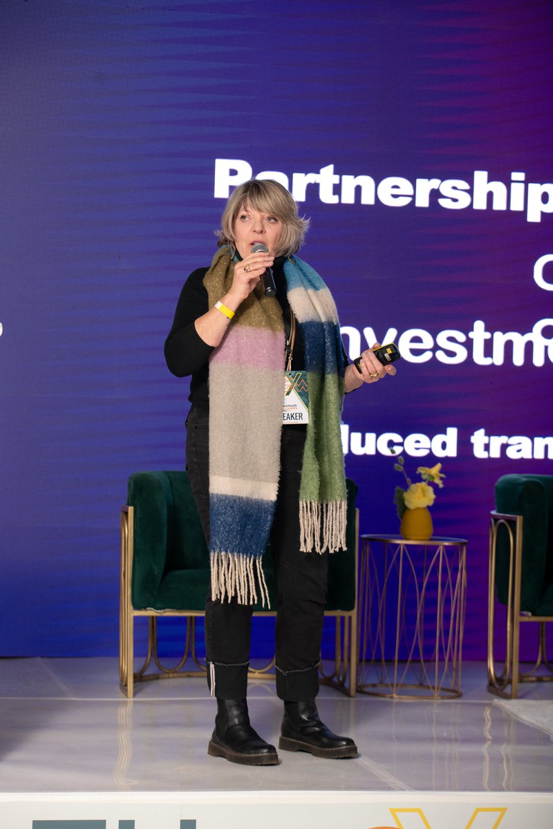 Its Important to not be on digital purely for social media purposes. Don't be left behind. Explore channels like @Canva <a href="/ChatGPTapp/">ChatGPT</a> don't be left behind, <a href="/kasikonnect/">kasikonnect</a>. Stop doom scrolling. learn something new everyday. #EmpowaYouth2024