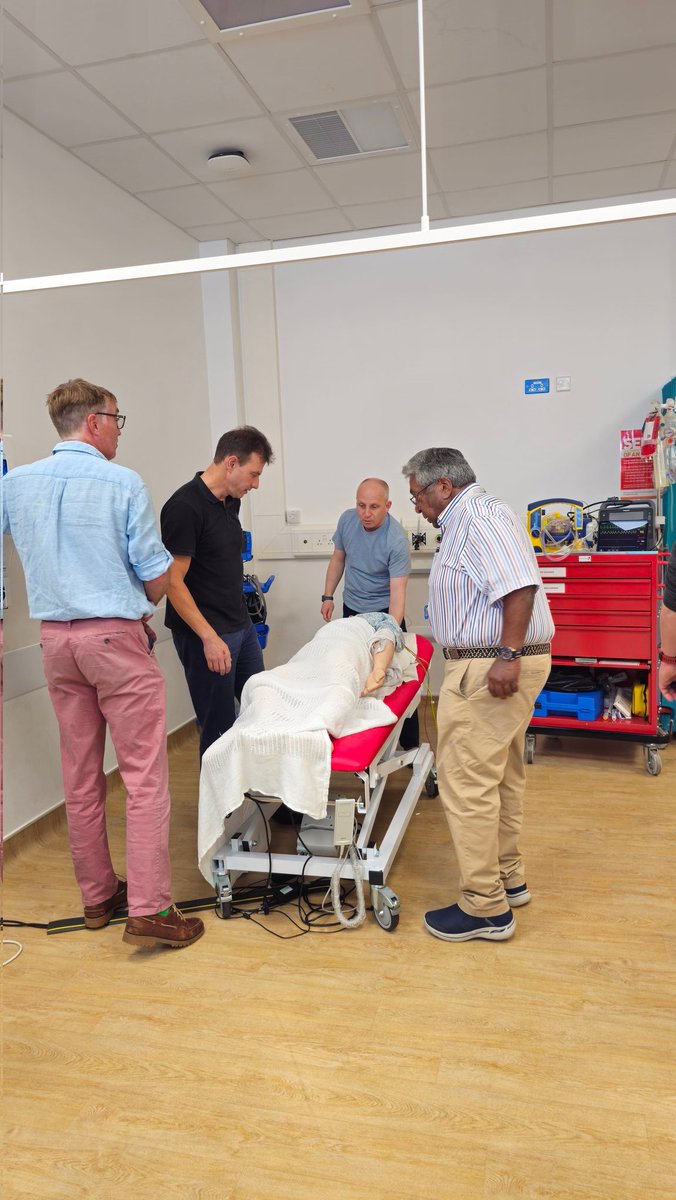 Trauma Team Leader Course. Senior clinicians in action. @GovJsyHCS <a href="/MedEdJersey/">Medical Education in Jersey</a> <a href="/dbootland/">Duncan Bootland</a>