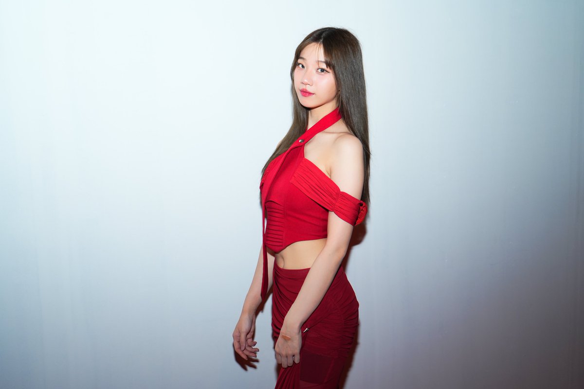 #ชาช่า เข้าร่วมงานเปิดตัว First Original Series​ “V A M P” Eternal Destiny ในวันนี้✨

#VampTheSeriesPILOT #VampTheSeries #ชาช่ากนกรักษ์ #ชาช่า #ChachaKanokrak #CHACHA #InsightArtist