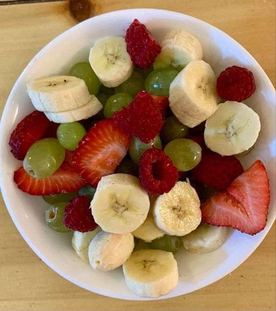 daily_dolce's tweet photo. Fruit bowls 🍇🫐 https://t.co/zMUCqa2dr2