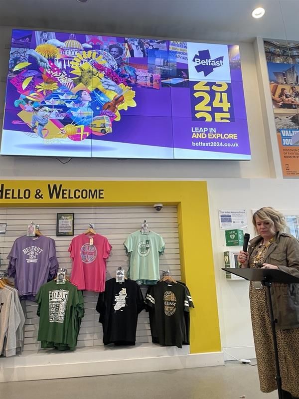 This morning we hosted a successful industry briefing in the Visit Belfast Welcome Centre to inform front of staff house about the latest city tourism offering! 

Thank you to everyone who attended and a special thanks to our amazing line up of presenters!