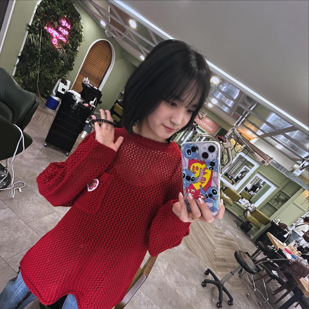 paru_love5's tweet photo. miu insta update

'美容室行ってきました♡'

#gunhee #黒髪ショート #下尾みう #AKB48 

https://t.co/yVrZXgENzi https://t.co/6PPDJqXPk8