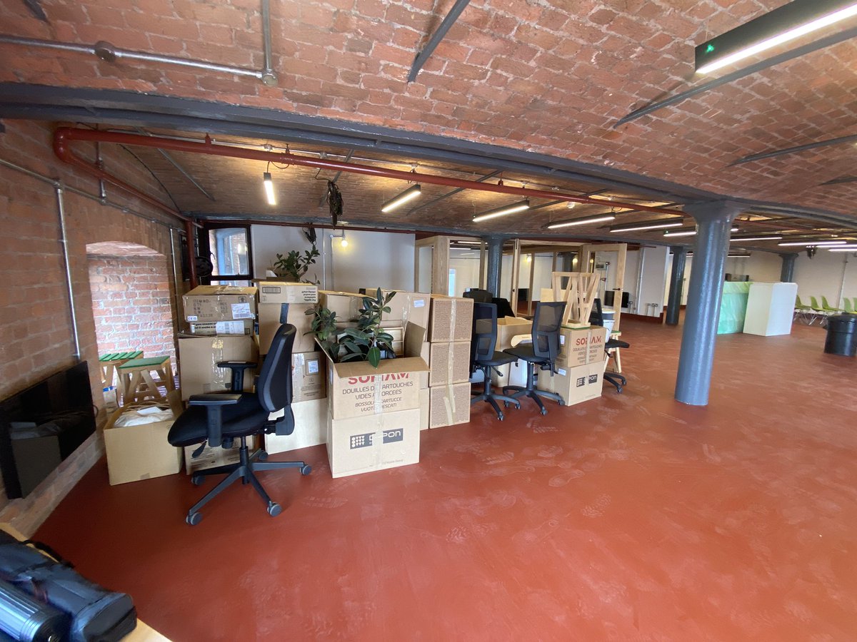 My life over the last couple of days coordinating and mucking in with the removal team to move <a href="/PlanitIE/">Planit</a> Liverpool studio from our old home at Tempest to our new one at <a href="/royalalbertdock/">royal albert dock</a>. Nearly done. Thank goodness for the Voi Scooters taking me back and forth.