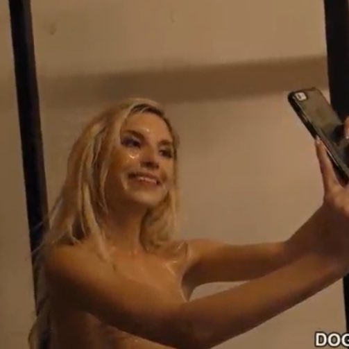 worthless daughter tweet media