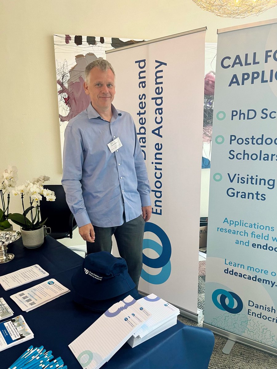 DDEA_Denmark's tweet photo. 👥 On Friday, we participated in the Annual Meeting of the Danish Endocrine Society (DES).
A warm welcome to DES' new chair @PeterLommer Kristensen, MD, PhD from Nordsjællands Hospital. We look forward to our continous collaboration within the endocrine research field 🤝
#DDEA https://t.co/VrwkCULQHR