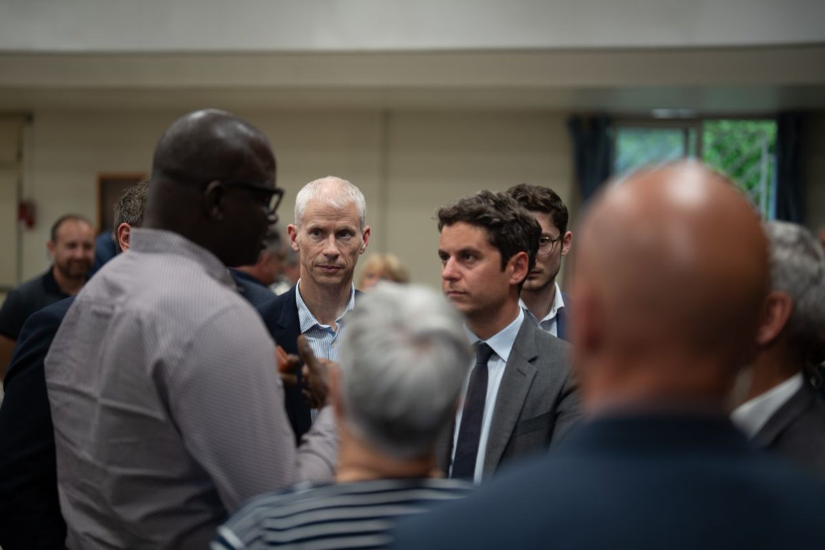 Ravie d'accueillir <a href="/GabrielAttal/">Gabriel Attal</a> hier à Saint-Jean-Les-Deux-Jumeaux pour un temps d'échange sur l'importance majeure de ces législatives.

Avec <a href="/franckriester/">Franck Riester</a>, nous sommes mobilisés pour défendre les citoyens de la #circo7705 face à des candidats inexpérimentés voire dangereux.