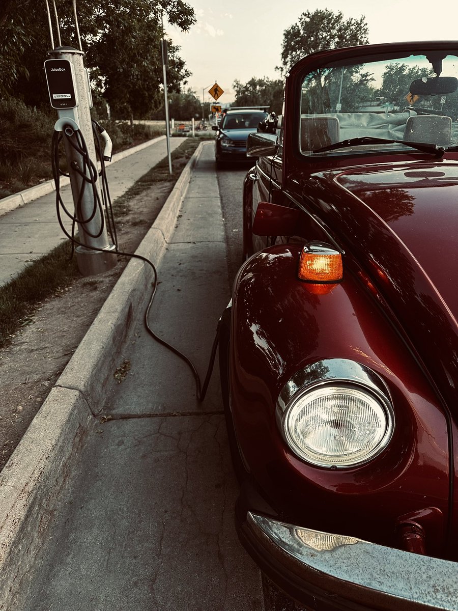 geekindisguise's tweet image. Working on an upgraded #J1772 charge port for Rosie.

Had to go around town to test the interoperability. Good thing Fort Collins has plenty of free charging stations! 

#VWBeetle #ElectricConversion