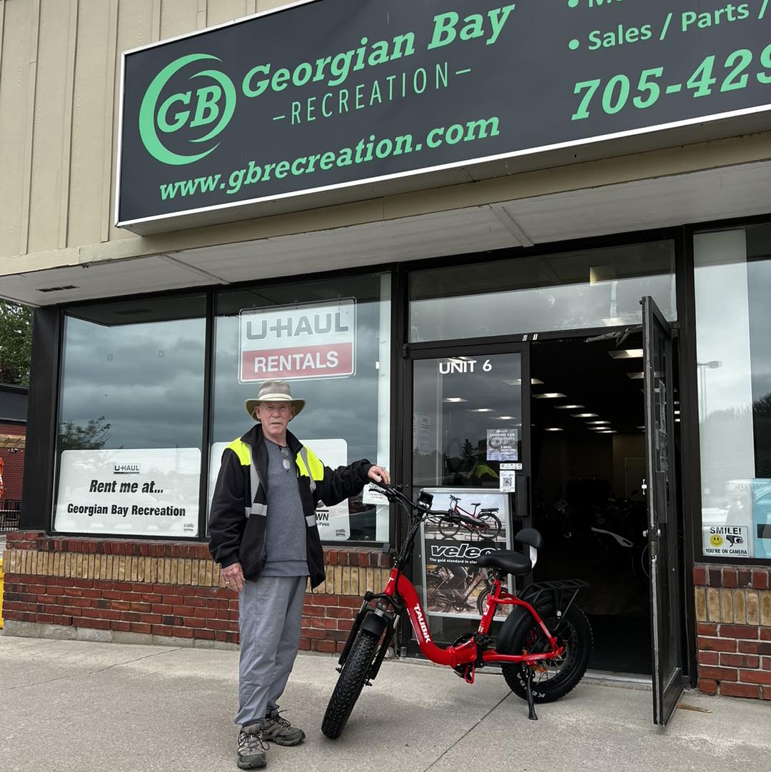 The Taubik Escape e-bike is available. The brilliance of this e-bike lies in its accessibility – the removable battery is easily reached without the hassle of removing the seat. Thanks Edwin!
#ebike #taubik #ebikeswasagabeach #collingwood #stayner #midland #barrie