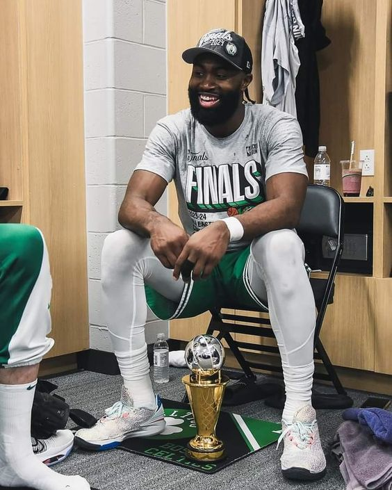 El Dominicano #JaylenBrown es MVP de estas finales
#BostonCeltics #AlHorford