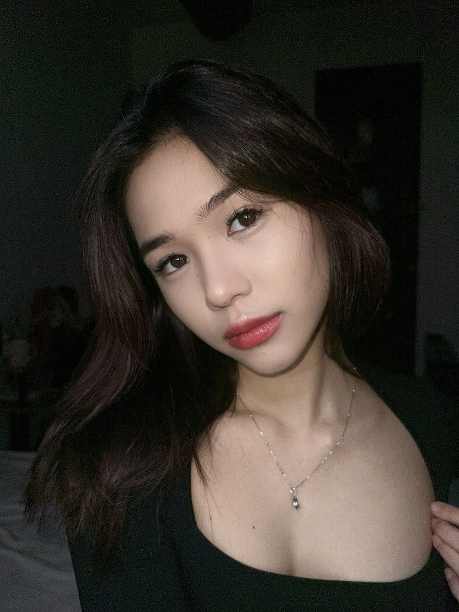 cherlyraaa's tweet photo. 📸 https://t.co/4o4CjAPYNP