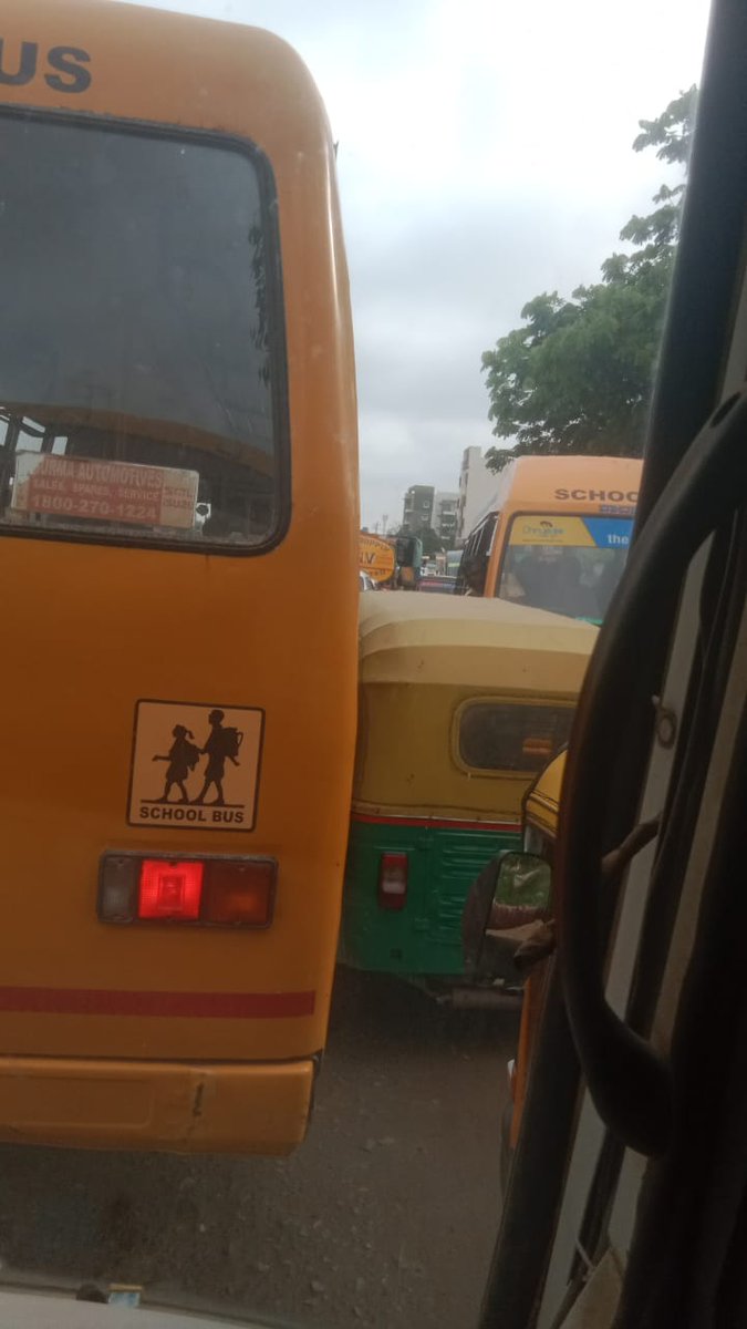 WF_Watcher's tweet image. A few residents in Gunjur area sent me these pics saying Little Kids are getting roasted in School Buses at Panathur Underpass for 1 &amp;amp; 1/2 hours in the morning and nearly 1 hour in the afternoon. [From Gunjur - Kadubeesanahalli]

Parents sending their Kids to New Horizon Gurukul,…
