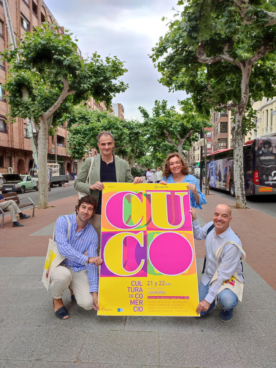 AytoLogrono's tweet photo. 🛍️🎶| La dinamización cultural y comercial de #CUCO se extiende este fin de semana a Avenida de la Paz.

🗓️ Viernes 21 y sábado 22
📍 #ComercioLocal en la calle
🔹 Humor, conciertos, taller de acuarelas y narración oral

👉 Más info: https://t.co/G8oZHNiLja https://t.co/gRgwKgPrGG