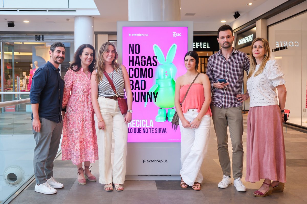 Ya está en marcha la campaña ganadora del último Concurso de Creatividad en Exterior en colaboración con el ESIC. Piezas que buscan concienciar a las nuevas generaciones sobre el reciclaje con un mensaje visualmente potente y a la vez divertido.