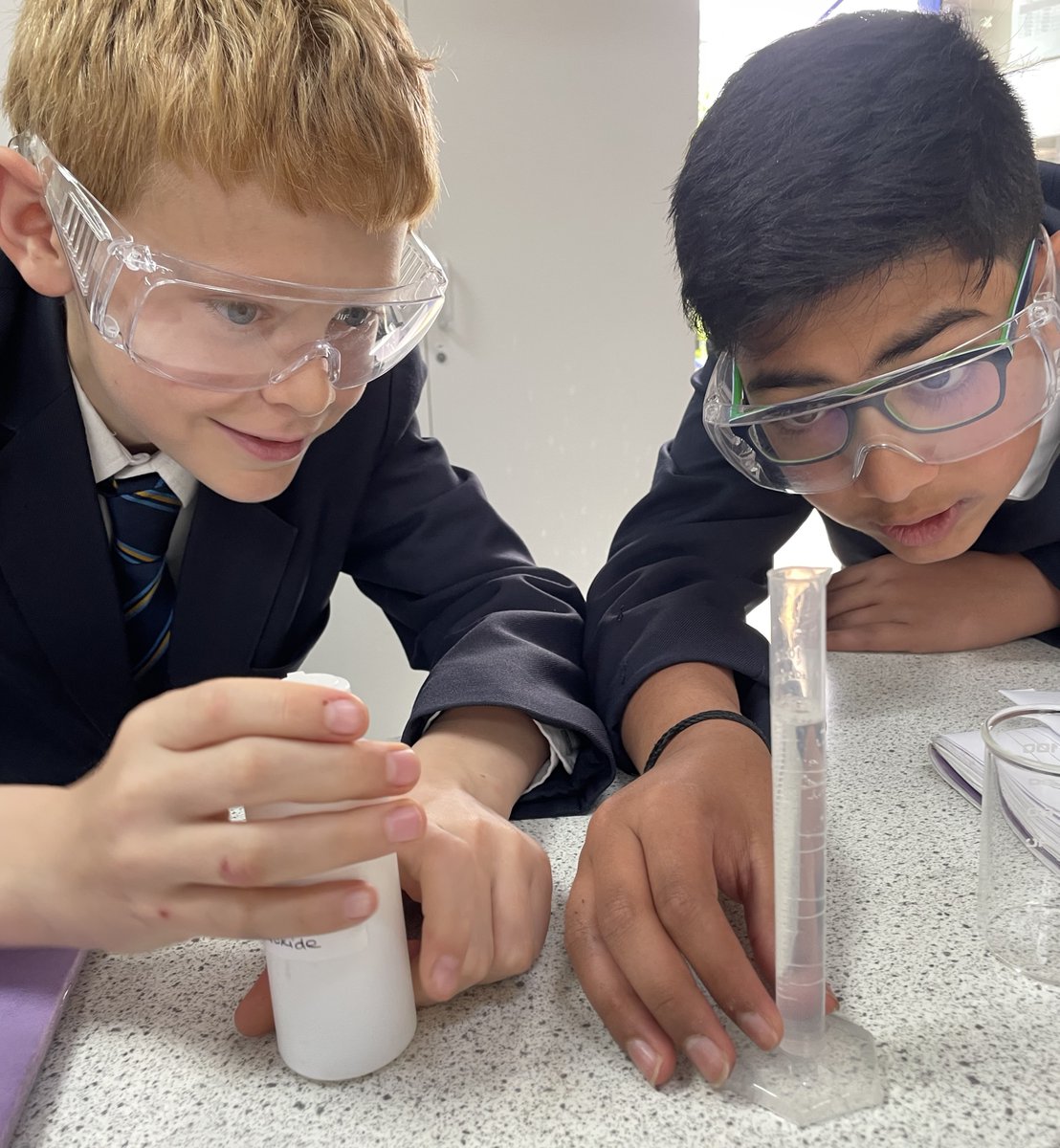 sirjohnlawes's tweet image. Year 7 students were putting theory into practise and learning how to make salt in science class by conducting a practical experiment using neutralisation reactions of mixing acid and alkalis together – bringing science to life! #sciencelesson @SJLScience
