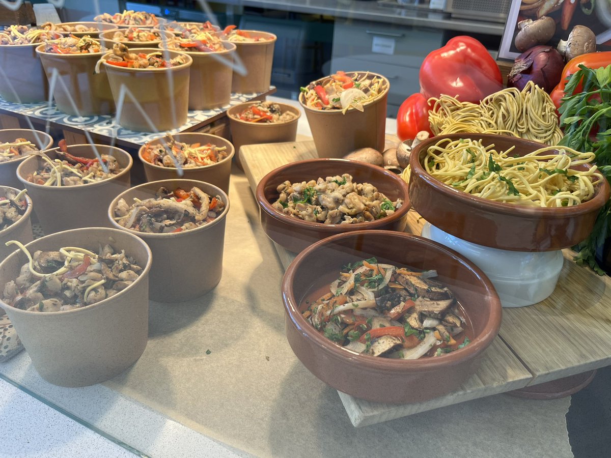HolroydHoweCOL1's tweet photo. @CityofLdnSchool @HolroydHowe @melrahaman @gregrebourg @CharlieW0109 City Pot Noodle available from the cafe today https://t.co/lNvoMwoejD