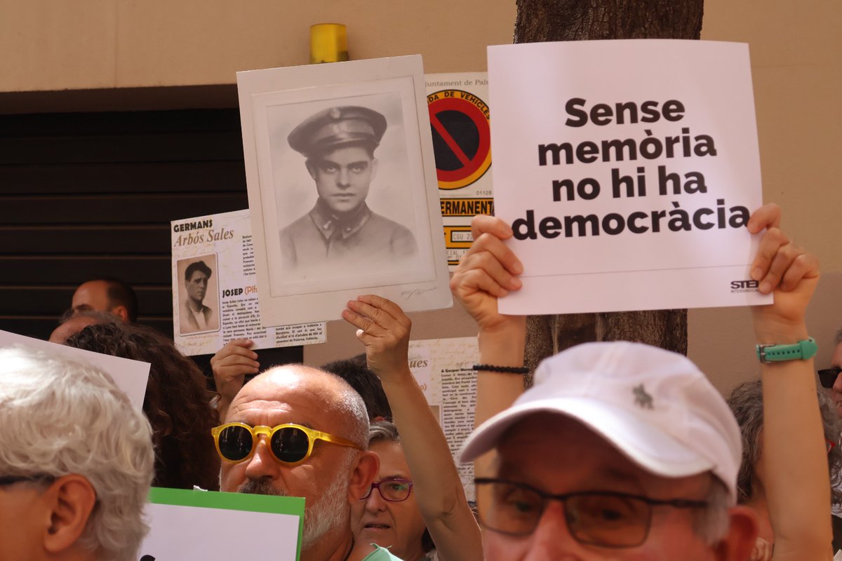NO A LA DEROGACIÓ DE LA LLEI DE MEMÒRIA I RECONEIXEMENTS DEMOCRÀTICS DE LES ILLES BALEARS‼️
PROU DE BLANQUEJAR EL FRANQUISME‼️
NI UNA PASSA ENRERA‼️