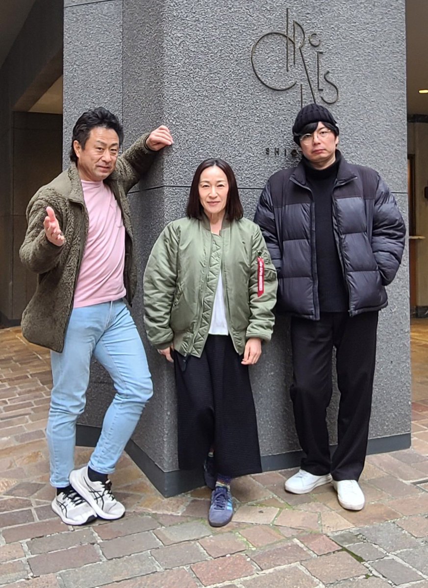5fABPu2AV8GtoZk's tweet photo. こんばんは🌙😃❗

6月22日(土)午前8時45分頃に、つむっきーのSHOWROOMにおいて、挑戦していく三人「#TRIALL 」のリハーサル風景を配信します。
練習日し始めたばかりの曲もあるので、クオリティは完全ではありませんが、日頃の練習風景を是非見に来てくださいませ😊

URL👇️
https://t.co/oMnXMwCluB https://t.co/rYv7ACc3Lz