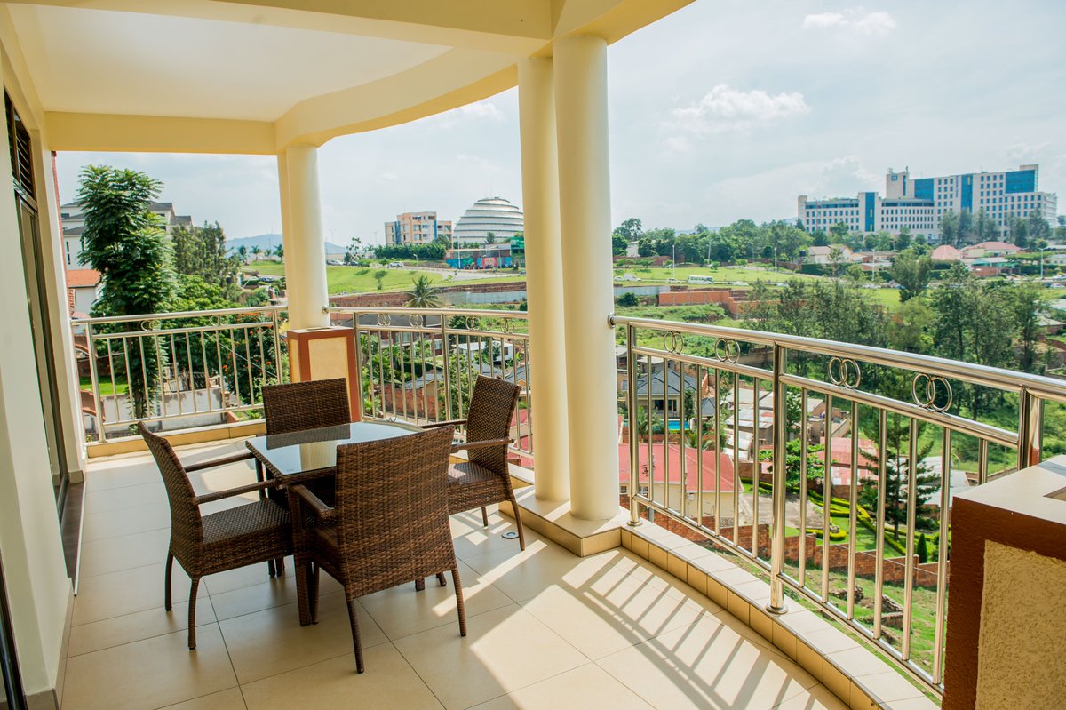 ltd_rohi's tweet photo. Experience love, happiness, and comfort at Rohi Apartment Hotel. Book your stay, whether it's short or long, and enjoy your stay in style. #Staycation #VisitRwanda #KigaliApartments #baecationgoals https://t.co/udS6i2q7GD