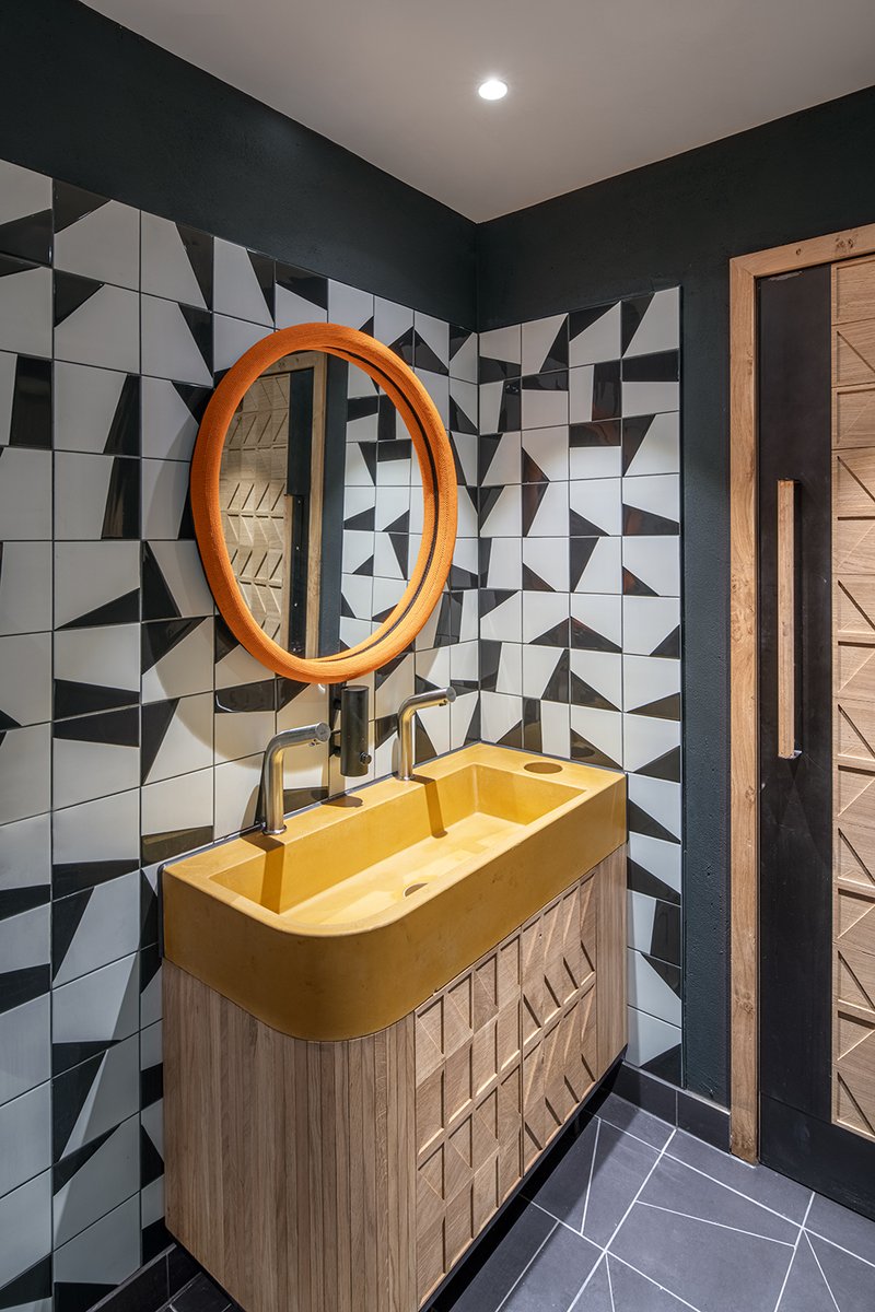 <a href="/NandosSA/">NandosSA</a> champions it’s heritage by working with South African based designers across all aspects of its #restaurants. It important to #photograph the #details, as it is the juxtaposition of the elements that make up the overall #design of a #space
#interiordesign #creative #art