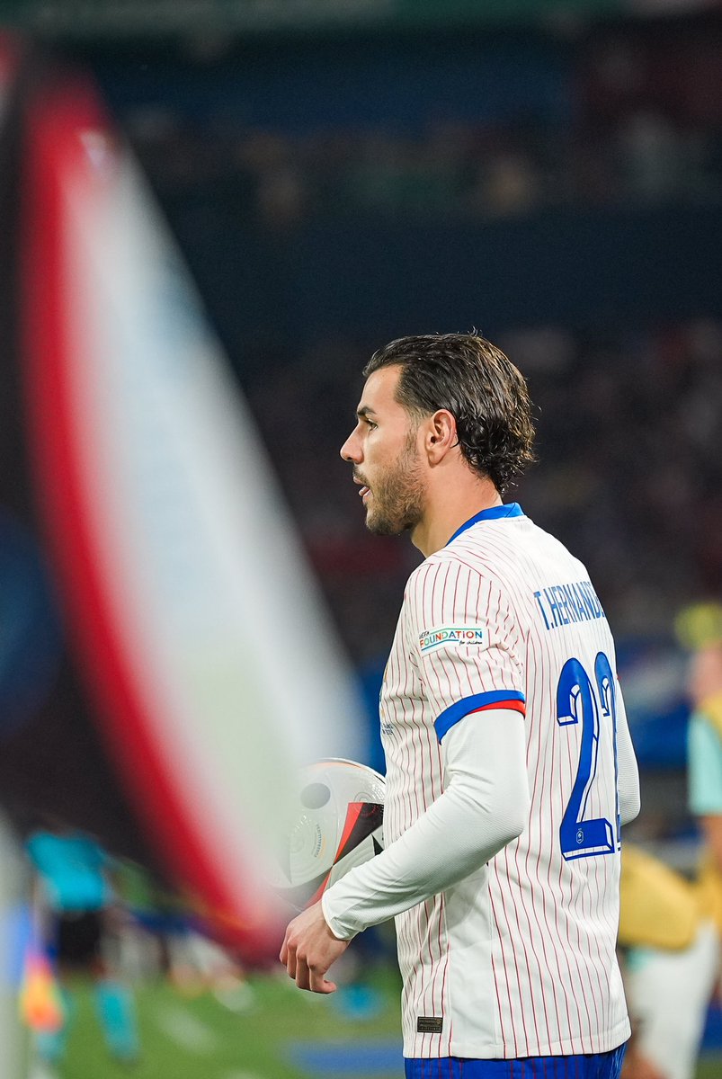 Theo Hernandez tweet media