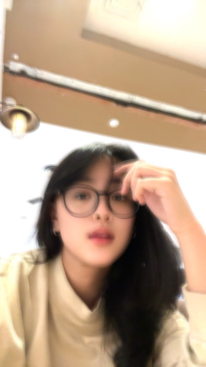 AdelRevaaa's tweet photo. 😛 https://t.co/AnaXn5fZPX