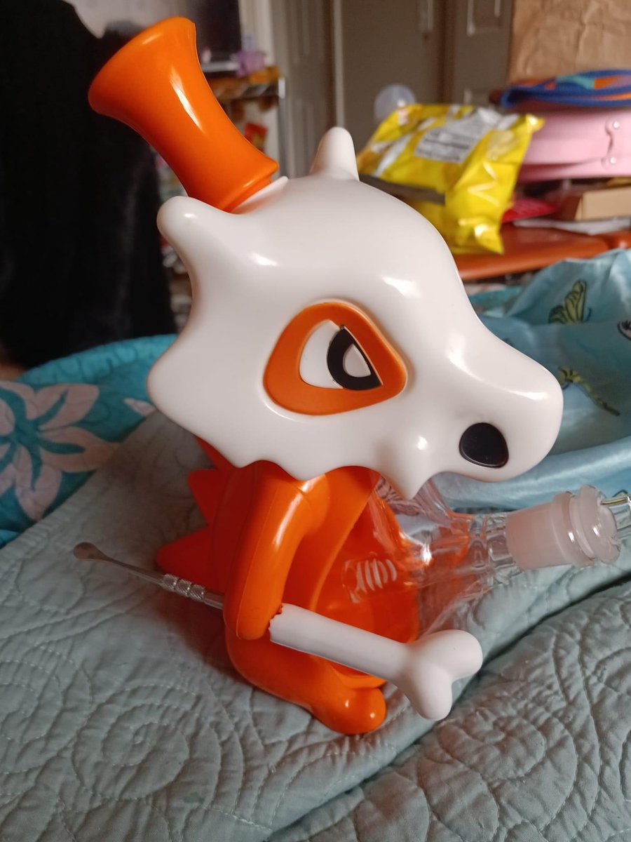 WeirdBongs's tweet image. Getting ripped off that cubong this morning