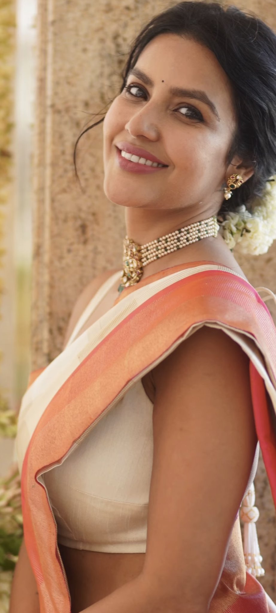 GQWsxjVa8AAjFHY?format=jpg&name=large