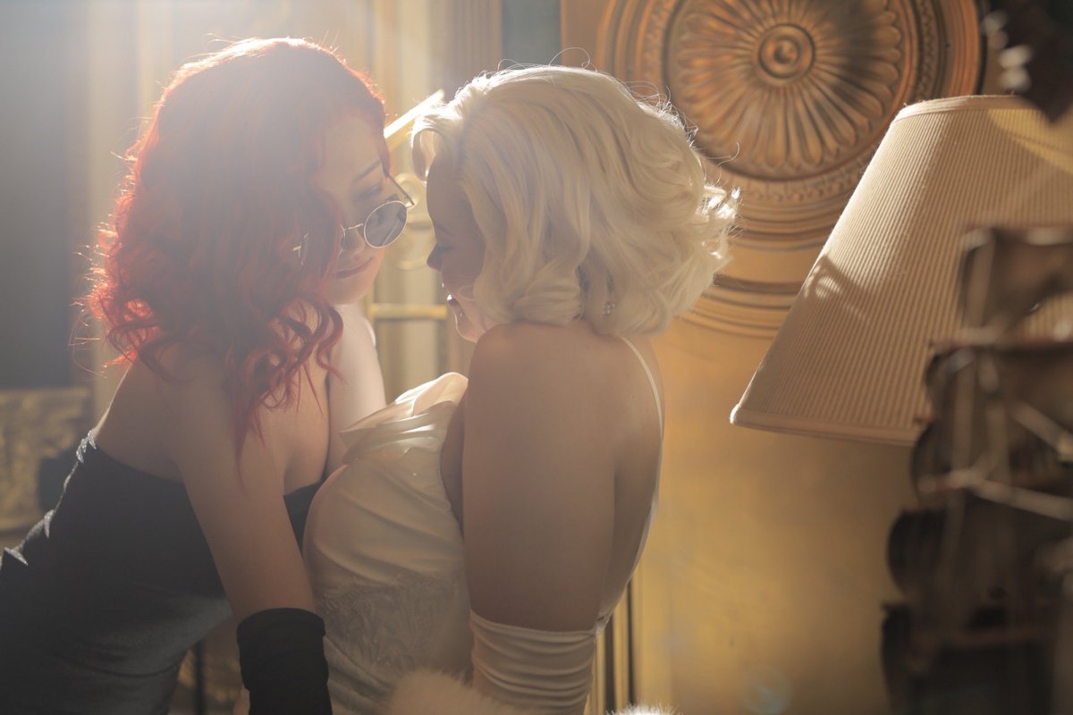 💫けん🪴 (@kenken_power) on Twitter photo This will be our little secret, okay?
 #goodomenscosplay This will be our little secret, okay?
 #goodomenscosplay