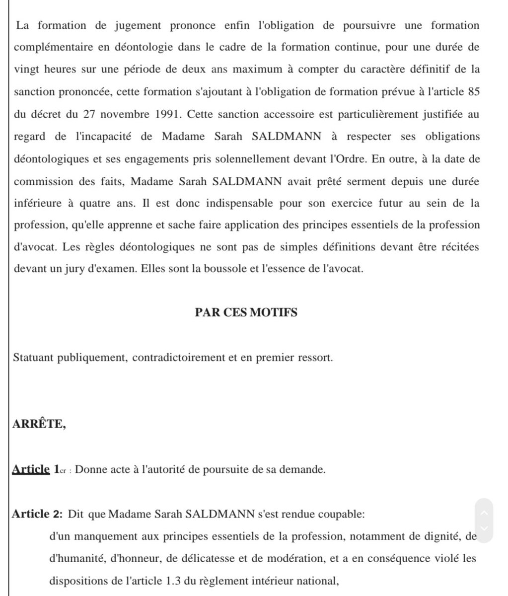 MaxiMaxime's tweet photo. C'est amusant cette preoccupation pour les études des autres quand on sait que les instances de ta propre profession t'ont condamnée à retourner à l'école car t'avais pas le niveau https://t.co/xuTbu40meI