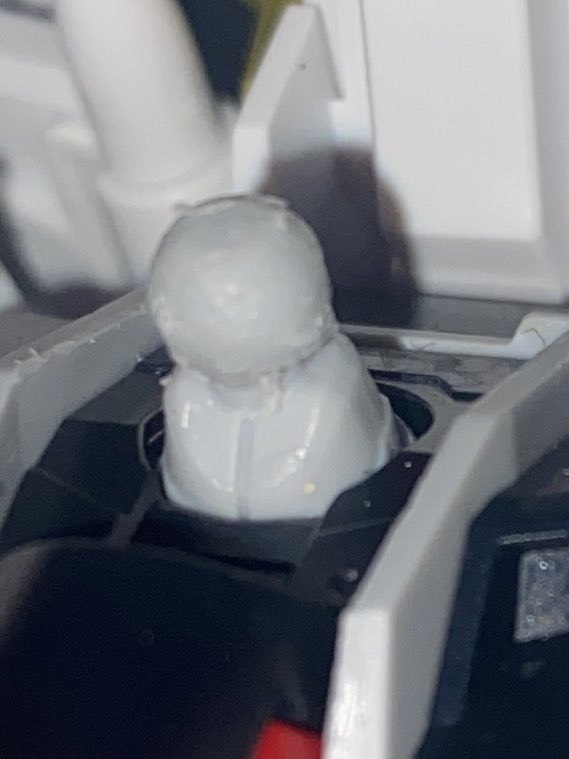 写真じゃわかりにくいけど、100均のゼリー瞬着をユルユル関節なとこに爪楊枝で肉盛して、ギチギチに安定するようにしたった 