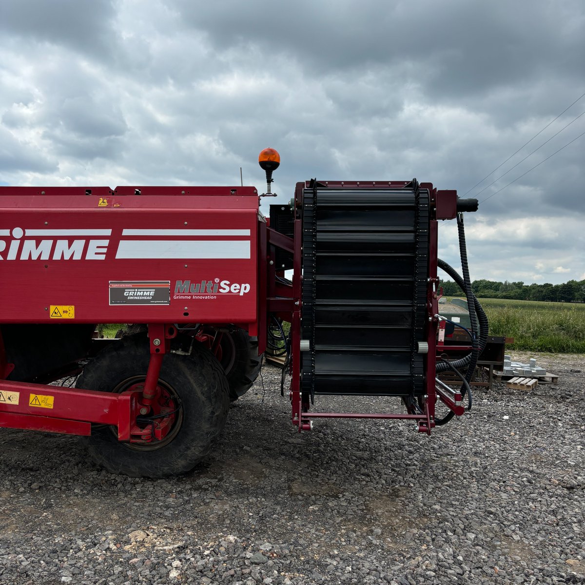ScottsPrecision's tweet image. Whilst most of our time is spent building our well-known Evolution Separators, we also manufacture Windrower Conversion Kits for Grimme GT170's.

Check this one out that we just finished🥔

#potato #windrower #backbritishfarming #scottsprecisionmanufacturing