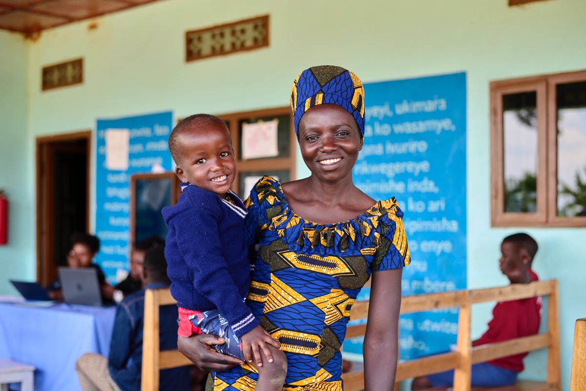 sfhRwanda's tweet image. 🌟SFH is committed to #strengthening #healthcare systems by building resilient infrastructure & training #healthcare workers to deliver quality patient-centered care.
🇷🇼In #Rwanda, we ensure the communities we serve have access to the care they need when and where they need it.