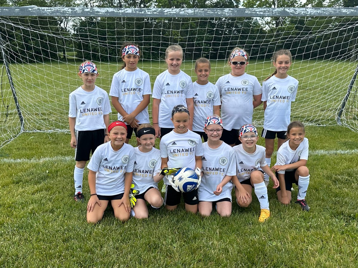 🏆⚽️  Our Girls U10 team has clinched the top spot in their division in the WSSL for the Spring 2024 season! 🙌 Way to go, girls! Keep shining on the field! 🔥 #LenaweeUnitedFC #YouthSoccer #Champions #WSSL #GirlsU10