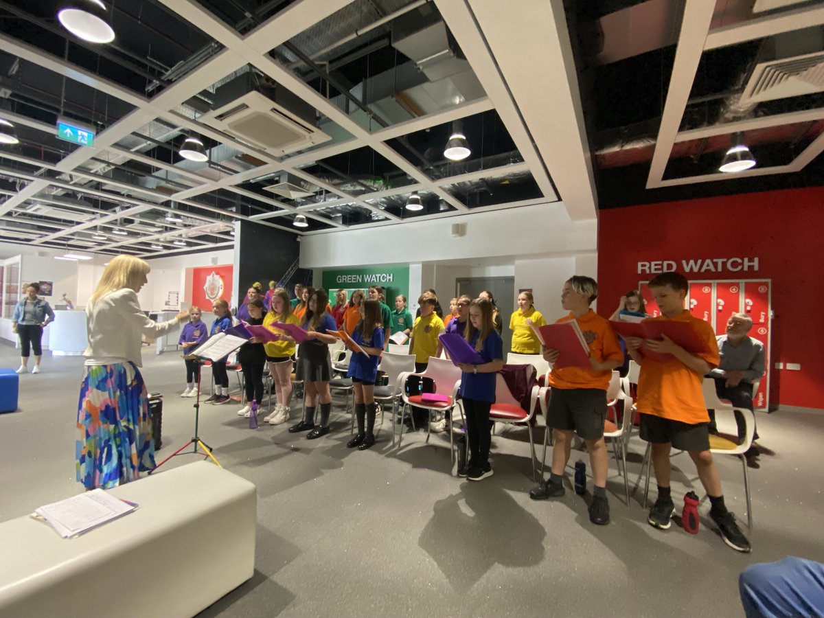 Eamonn O’Neal OBE tweet media