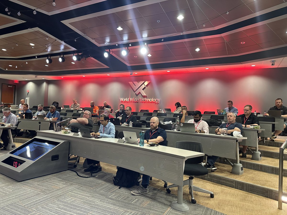 Stuart R. Kirk - Red Hat tweet media