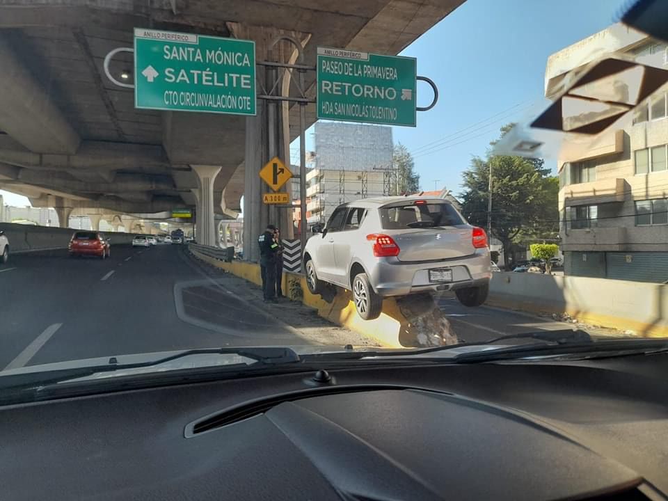 luisflob1's tweet photo. Soy experto en estacionarme... https://t.co/FnwzuNjlQA