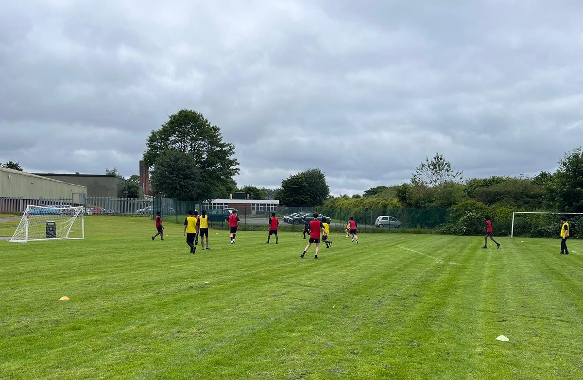 Harper Green PE (@harpergreenpe1) on Twitter photo This morning we saw year 10 sweating it out on the football fields celebrating National Sports week together! <a href="/YouthSportTrust/">Youth Sport Trust</a> <a href="/TrustLeverhulme/">Leverhulme Trust</a> <a href="/HgsYear10/">Year 10 Harper Green School</a> <a href="/HarperGreen/">Harper Green School</a> This morning we saw year 10 sweating it out on the football fields celebrating National Sports week together! <a href="/YouthSportTrust/">Youth Sport Trust</a> <a href="/TrustLeverhulme/">Leverhulme Trust</a> <a href="/HgsYear10/">Year 10 Harper Green School</a> <a href="/HarperGreen/">Harper Green School</a>