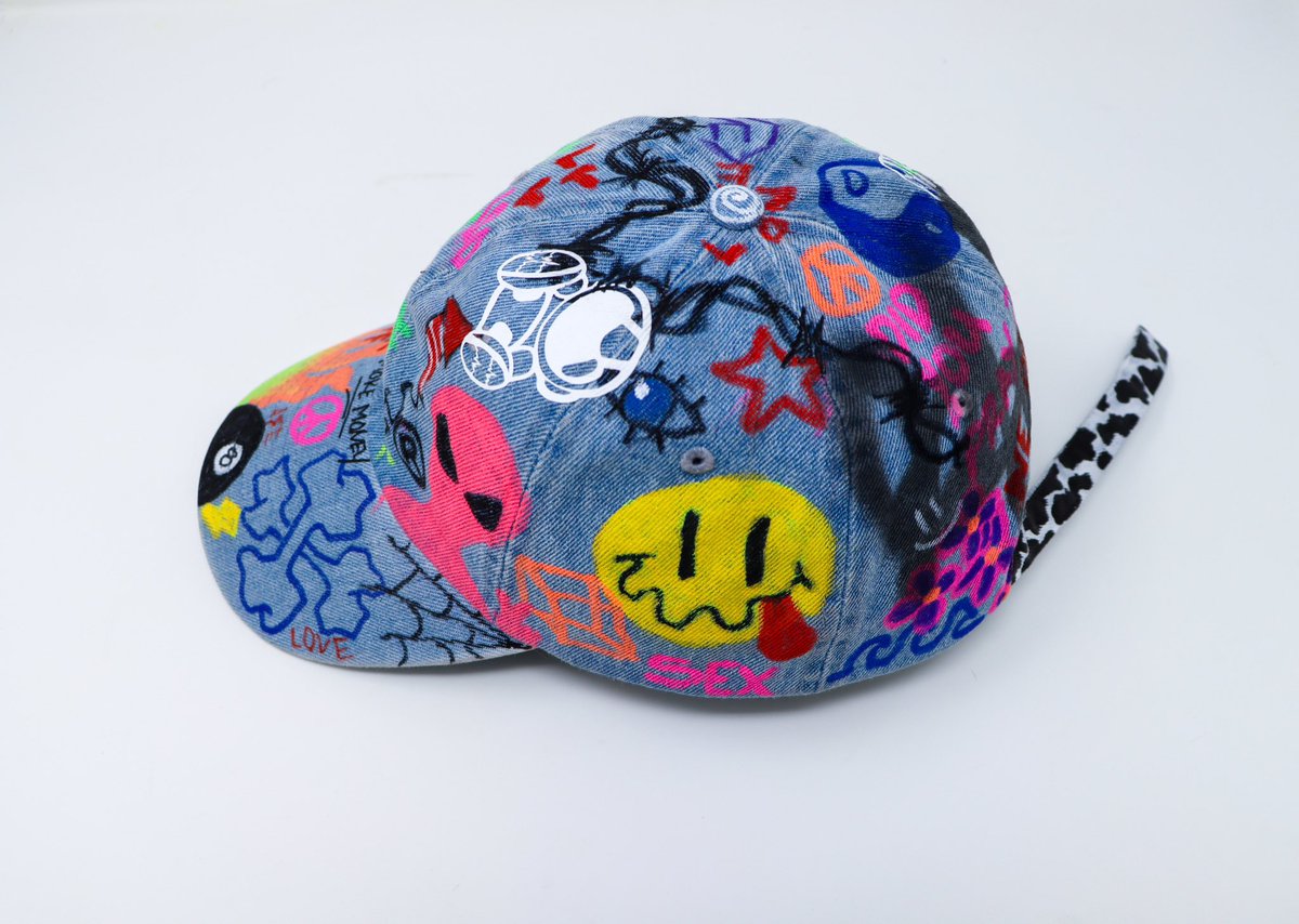 astroancient's tweet image. “Mud to the moon, we came from plastic spoons. Astronaut shit only, we are the new modern day astronauts that travels within.” We will be releasing a limited edition of 30 this Friday. Mark your calendars—all hats are handmade with no third party involved.