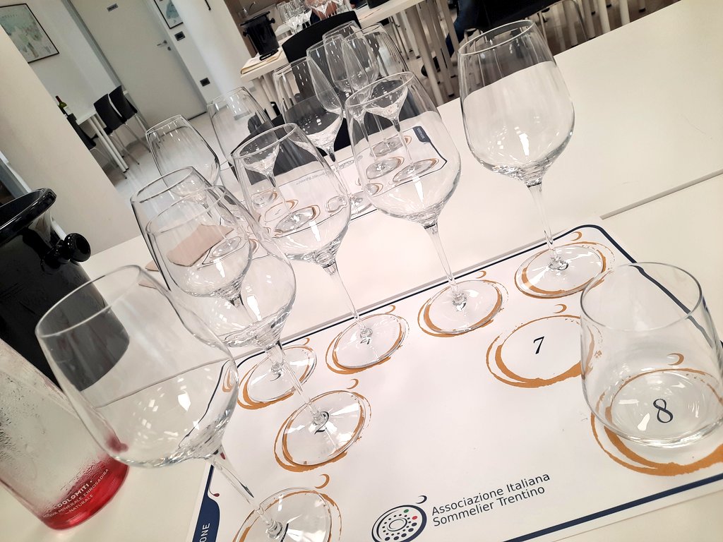 Marco Campaner (@markocampaner) on Twitter photo Prima giornata di panel di degustazione per la Guida Ais Trentino 2025: oggi in analisi Teroldego Rotaliano DOC
<a href="/AISOfficial_ITA/">AIS Official</a>
#aistrentino Prima giornata di panel di degustazione per la Guida Ais Trentino 2025: oggi in analisi Teroldego Rotaliano DOC
<a href="/AISOfficial_ITA/">AIS Official</a>
#aistrentino