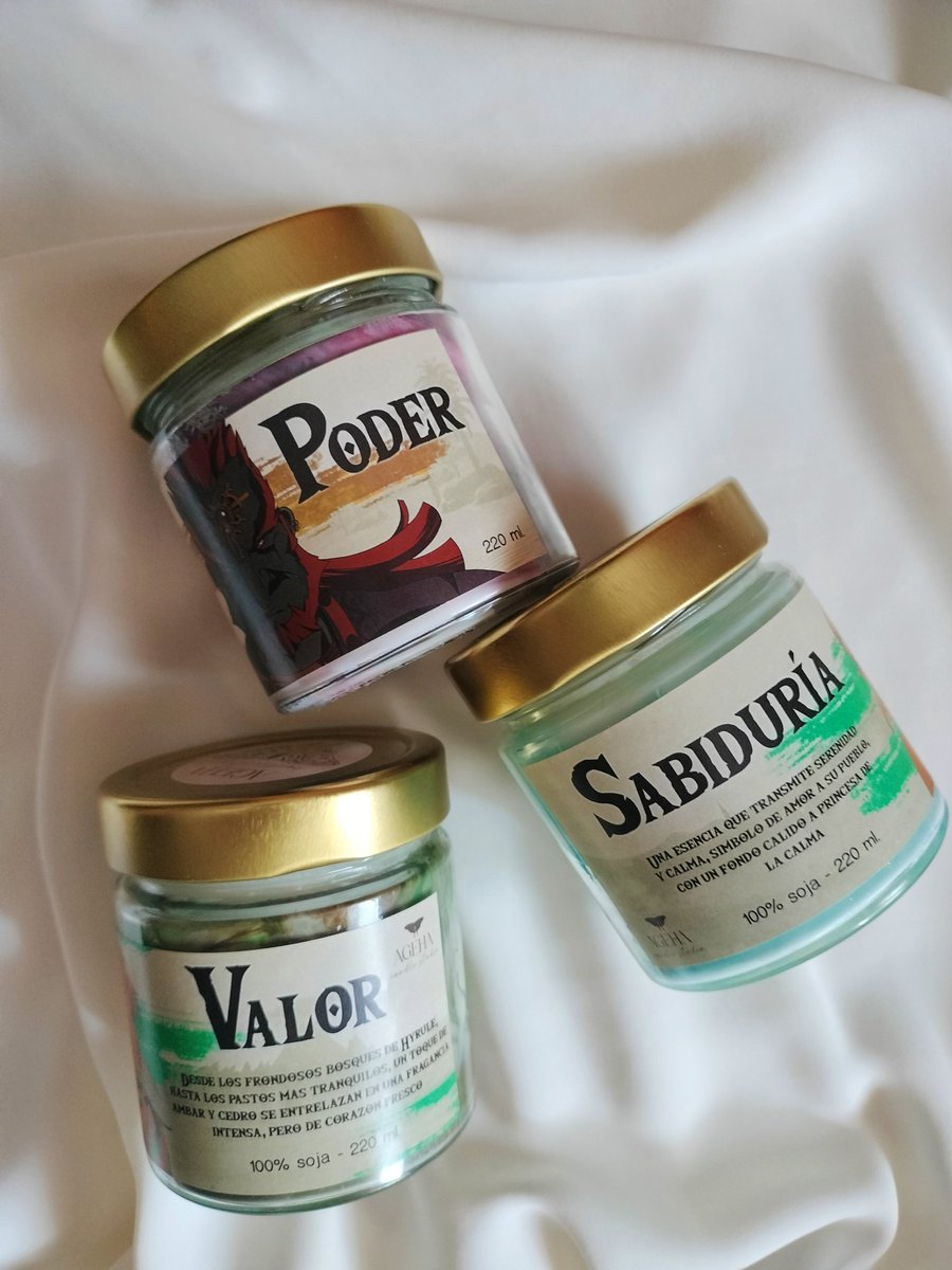 Me paso por aquí para recordaros que si queréis daros un paseo olfativo por el nuevo Hyrule del nuevo #zelda tenéis estas velitas que huelen a los prados de Hyrule, a los frondosos bosques y al desierto Gerudo 🐪 disponibles en Etsy/Agehacandlestudio✨🌱 #tloz