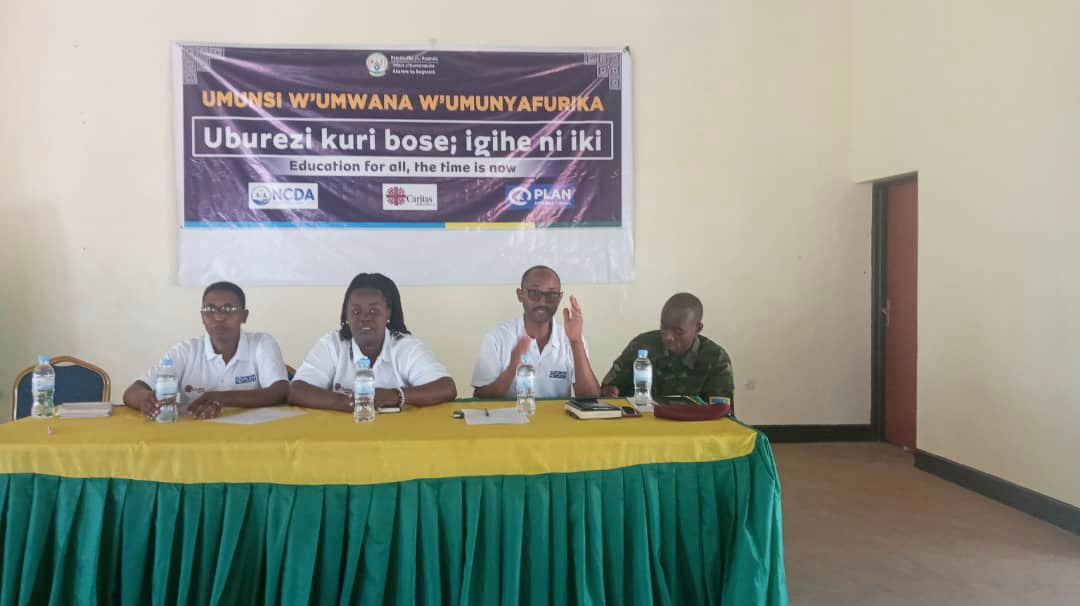 CaritasRwanda's tweet photo. 18/06: The @NgerukaBugesera in @BugeseraDistr celebrated the #DAC2024, which also marked the graduation of 29 children from the Kamabuye & Ngeruka sectors who completed the HBECD program as part of the #ECD_Project, implemented by @CaritasRwanda with funding from @PlanRwanda. https://t.co/F1my6kdo0v