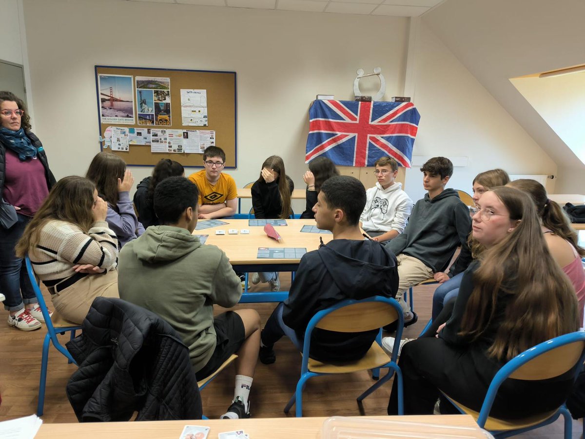 Collège André Collet Moulins-la-Marche tweet media